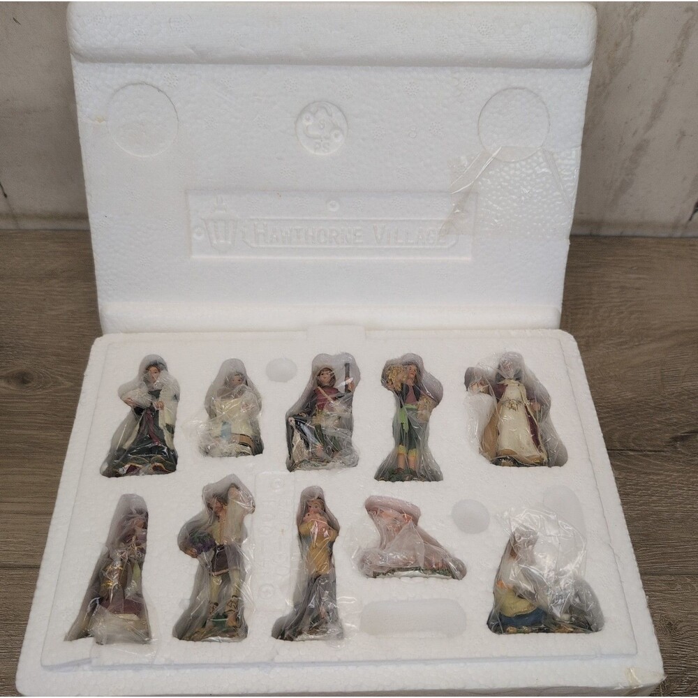 Hawthorne Village Inn keepers Family Nativity Christmas Tree Collection 10pc